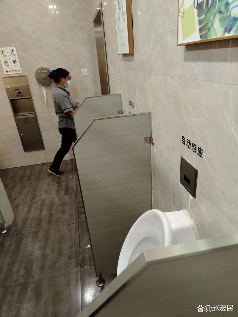新2025澳门天天开好彩和一商场男厕改女厕与男厕装饰